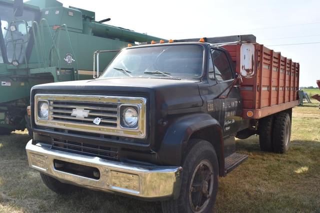 Image of Chevrolet C65 equipment image 2