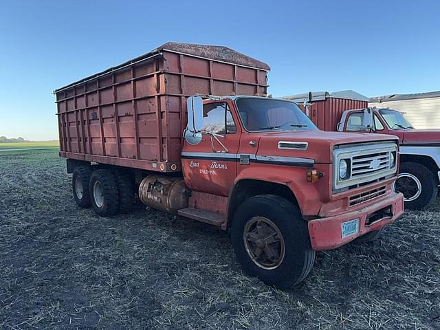 Image of Chevrolet C65 equipment image 2