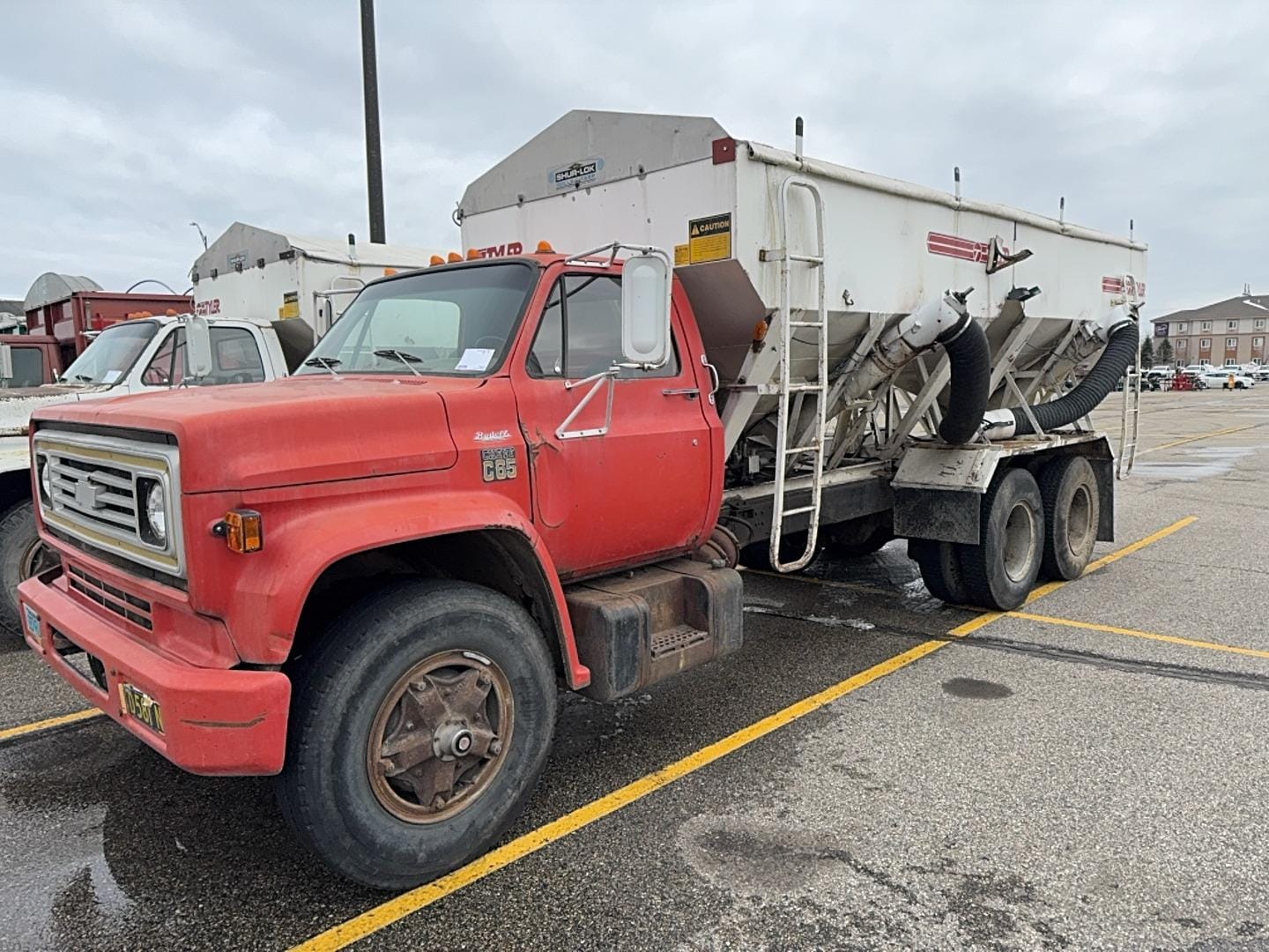 Main image Chevrolet C65