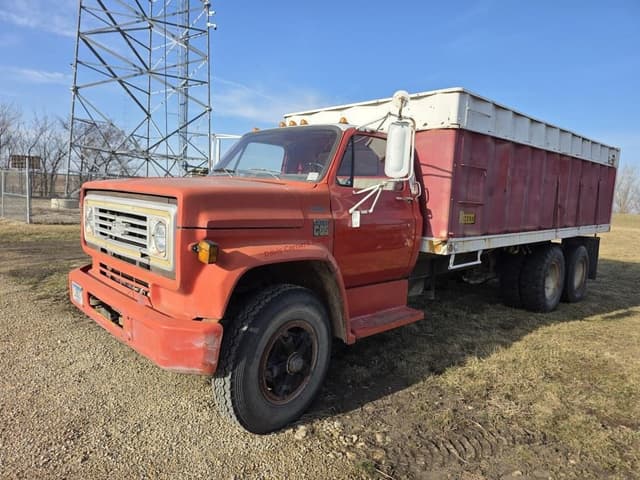 Image of Chevrolet C65 equipment image 2