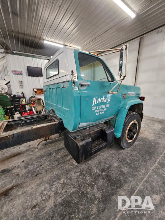 Image of Chevrolet C65 equipment image 4