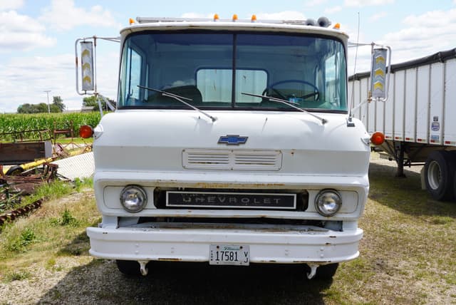 Image of Chevrolet 427 equipment image 2