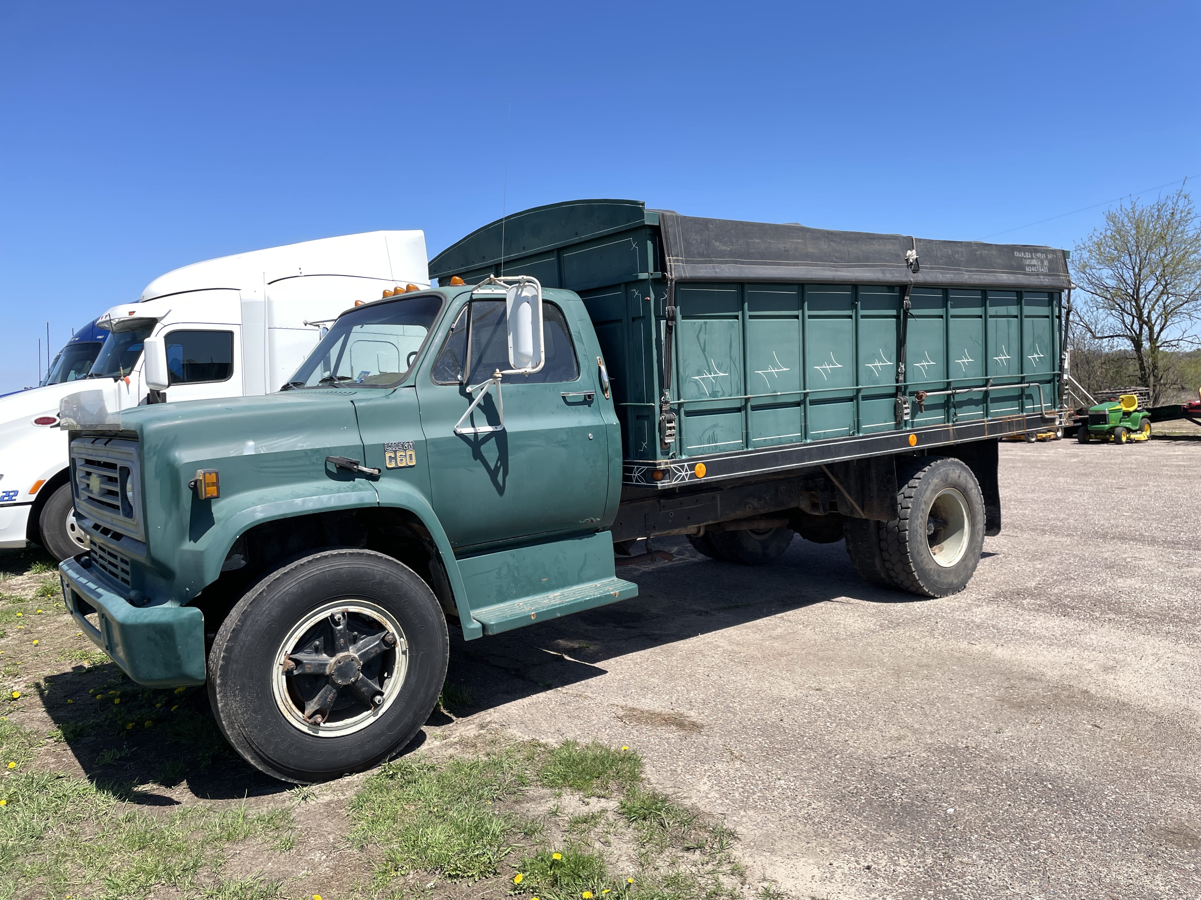 Main image Chevrolet C60