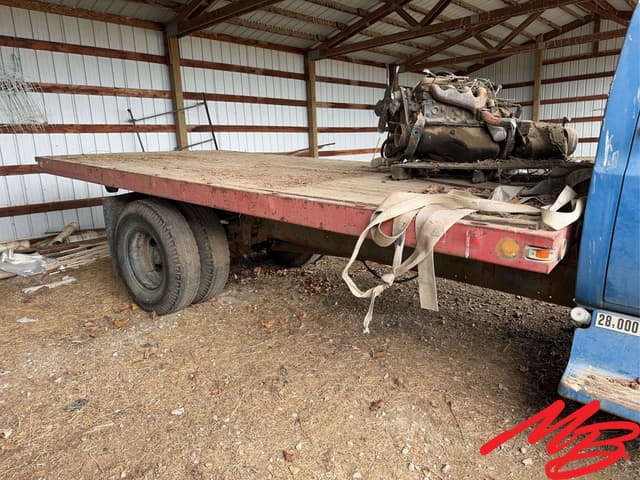 Image of Chevrolet C60 equipment image 3