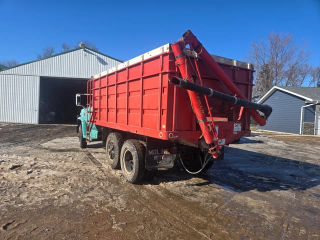 Image of Chevrolet C65 equipment image 3