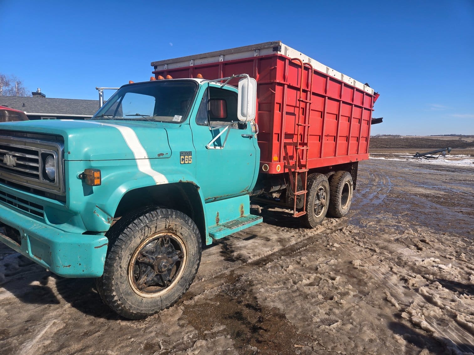 1973 Chevrolet C65 Equipment Image0