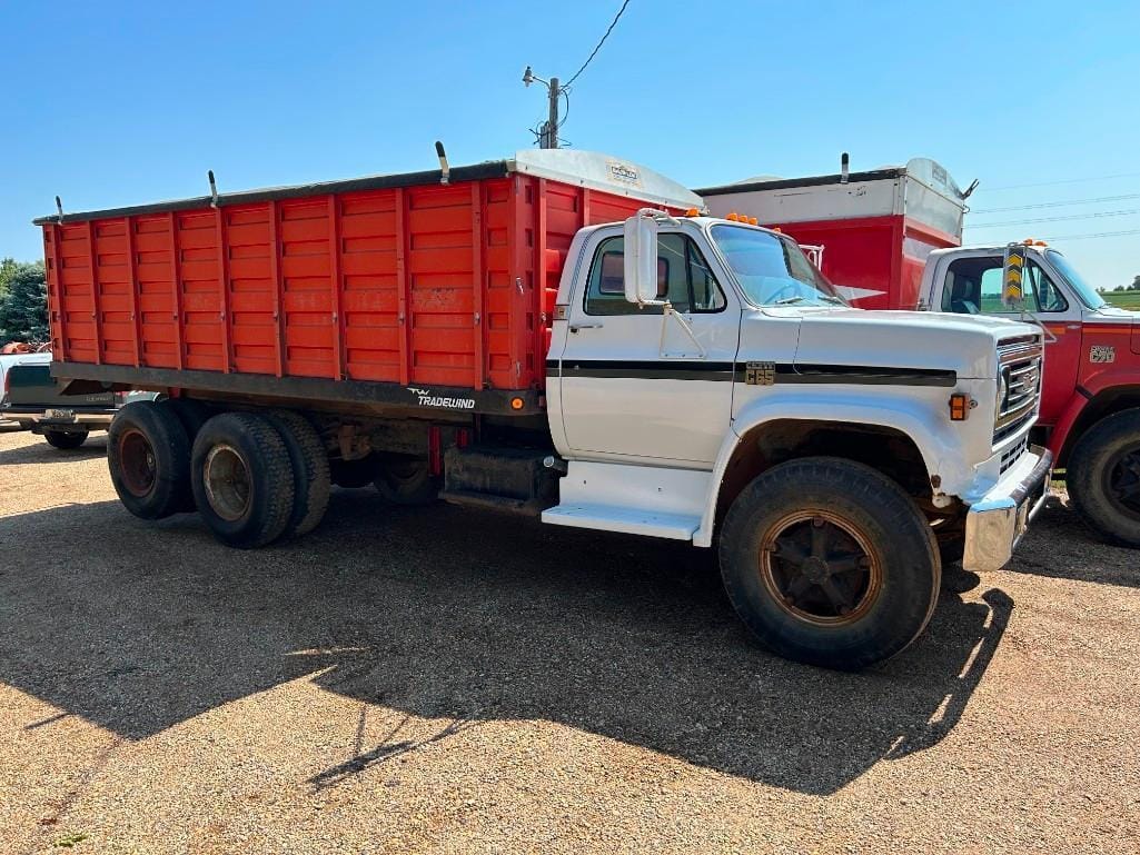 Main image Chevrolet C65