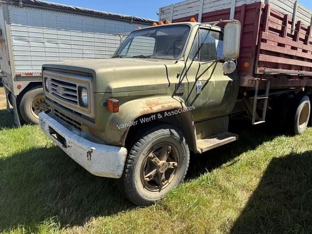 Image of Chevrolet C65 equipment image 1