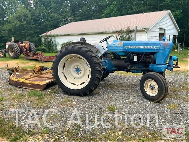Image of Ford 5000 equipment image 3