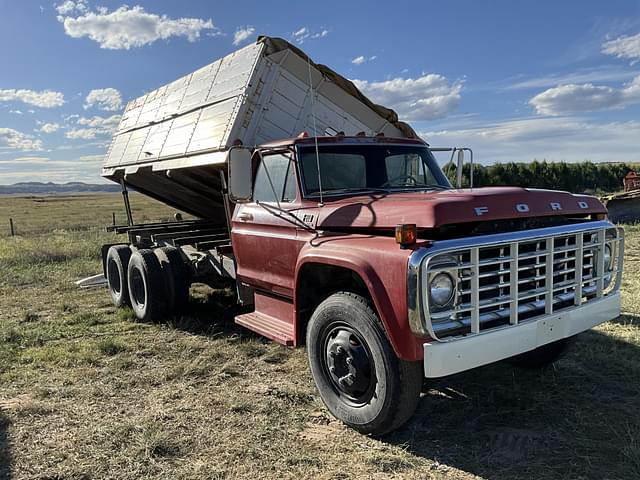 Image of Ford F-600 equipment image 3