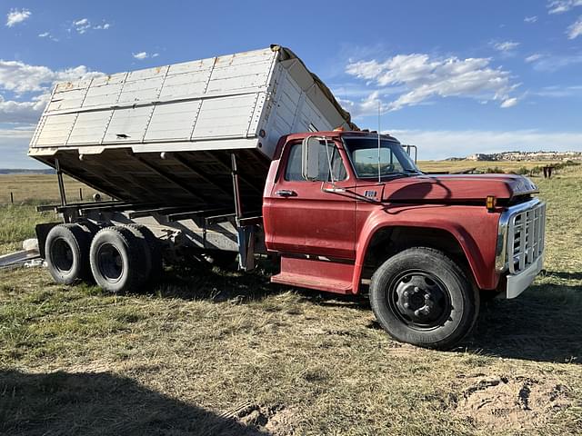 Image of Ford F-600 equipment image 4