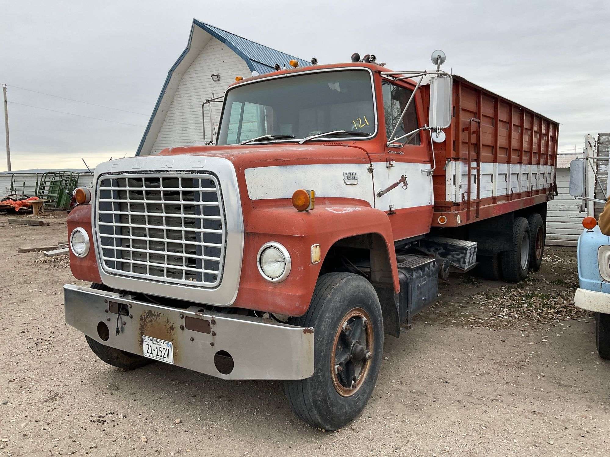 1973 Ford 6000 Equipment Image0