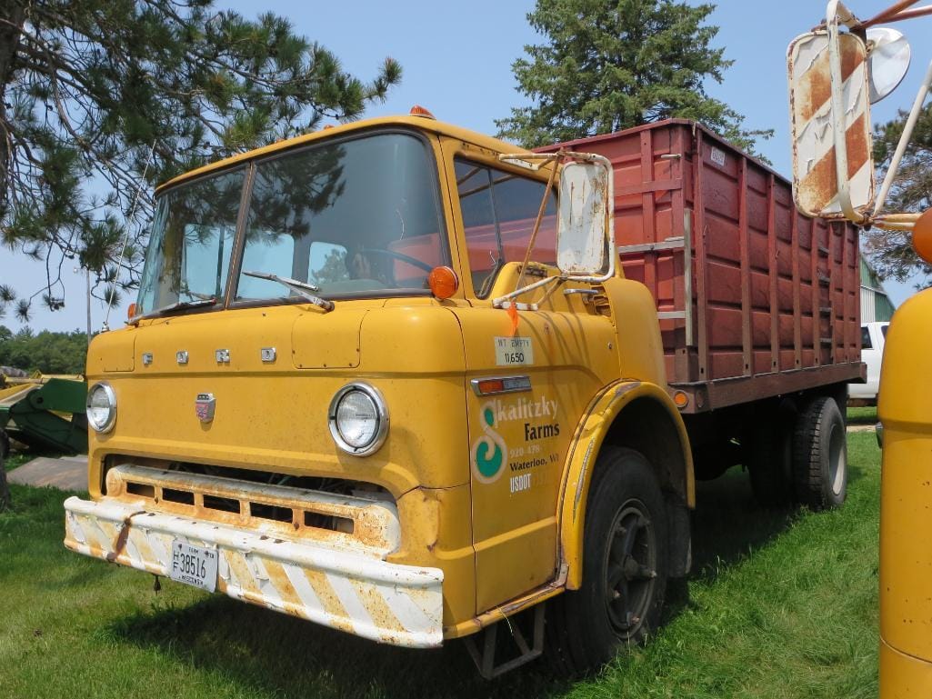 Main image Ford F-700