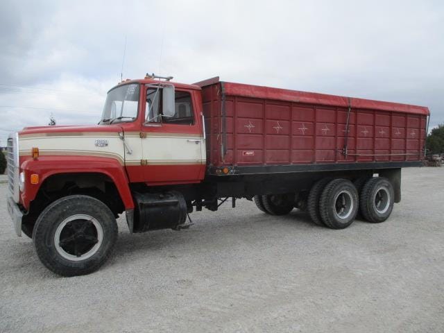 Main image Ford 880
