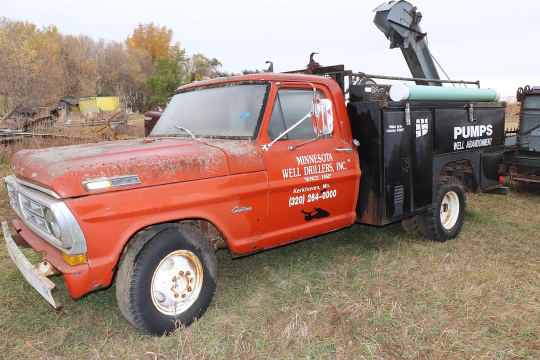 Image of Ford F-350 Primary image