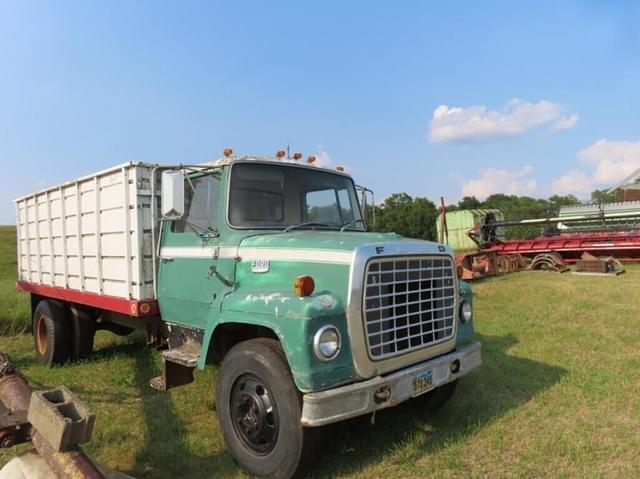 Image of Ford F-600 equipment image 1