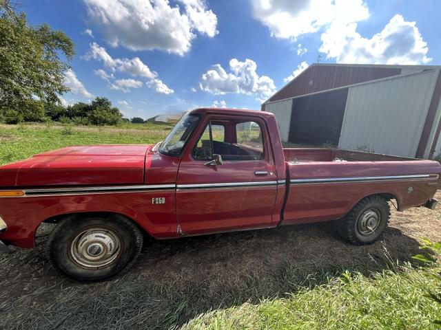 Image of Ford F-250 equipment image 3