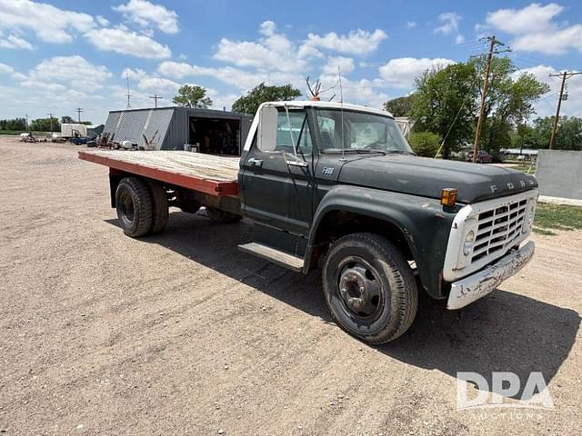 Image of Ford F-600 equipment image 1