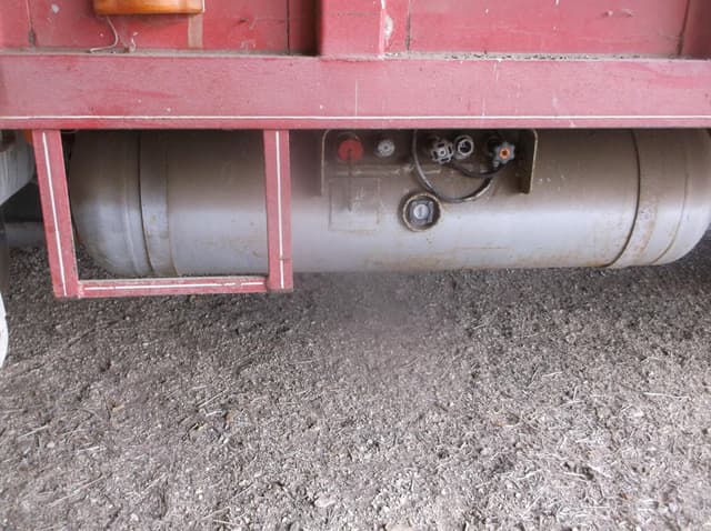 Image of GMC 6000 equipment image 3