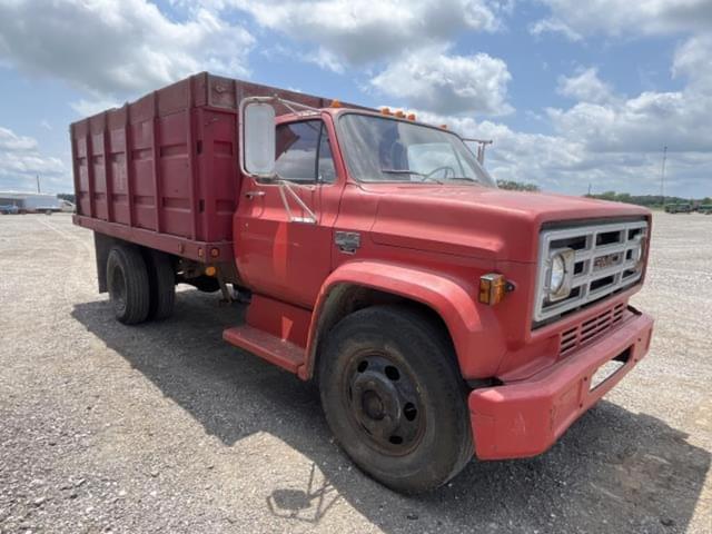 Image of GMC 6000 equipment image 3