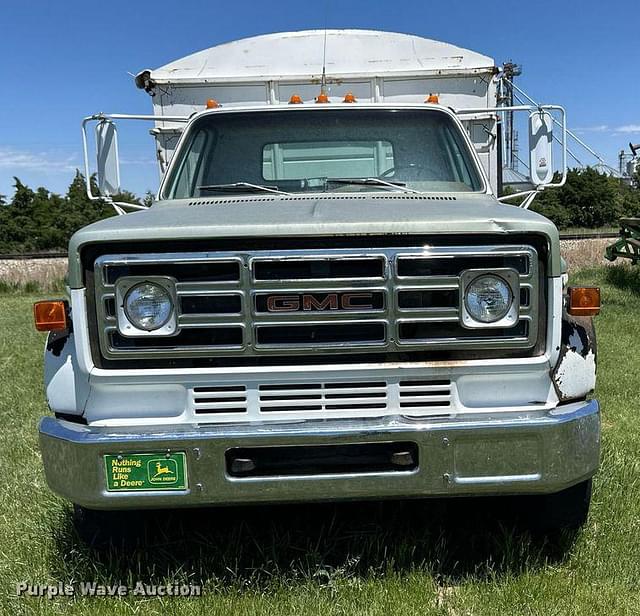 Image of GMC 6000 equipment image 1