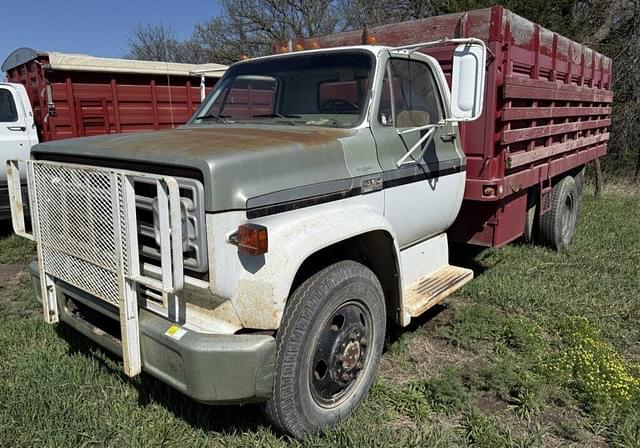 Image of GMC 6000 equipment image 2