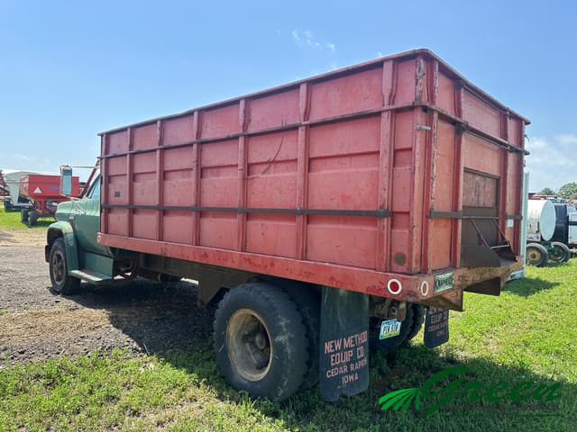 Image of GMC 6500 equipment image 1