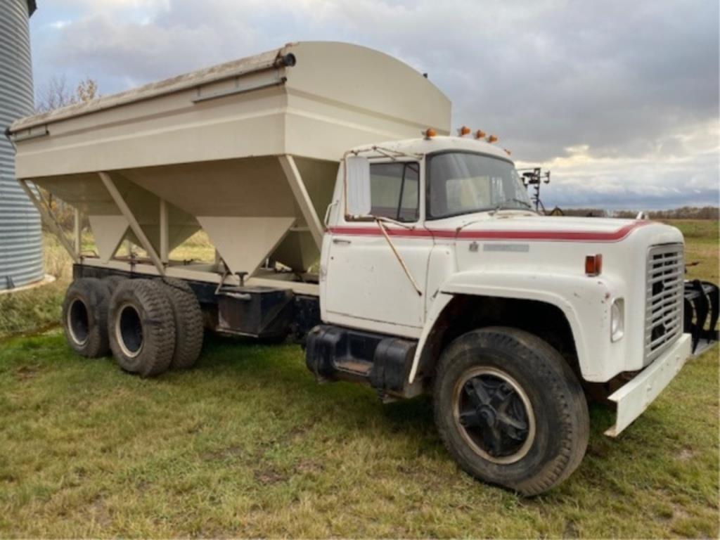 Image of International Loadstar 1800 Primary image