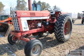 Main image International Harvester 1066