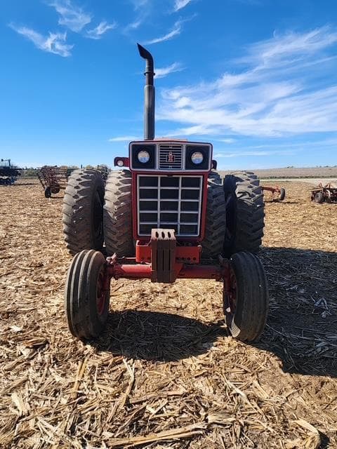 Image of International Harvester 1066 equipment image 3