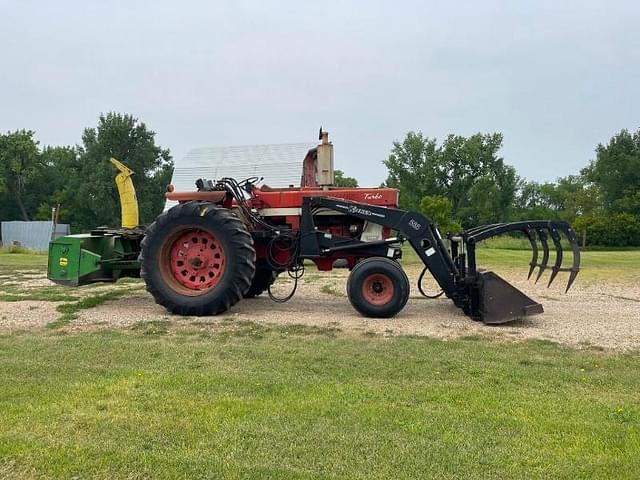 Image of International Harvester 1066 equipment image 3