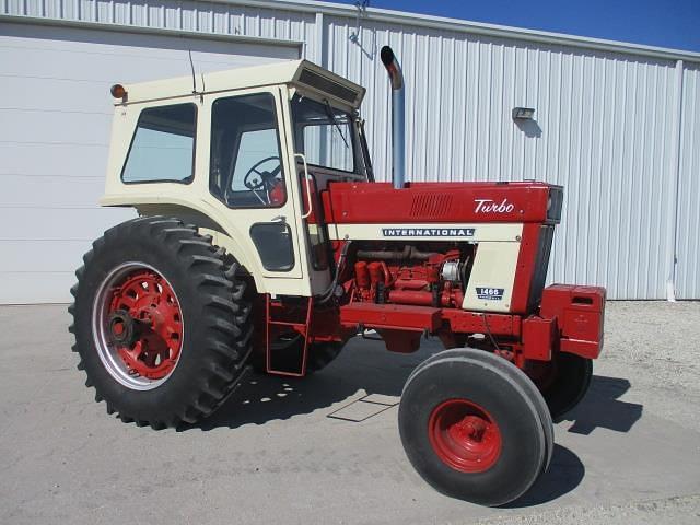 Image of International Harvester 1466 equipment image 1