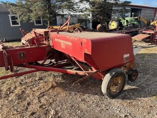 Image of International Harvester 430T equipment image 1