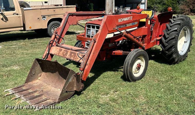 Main image International Harvester 454