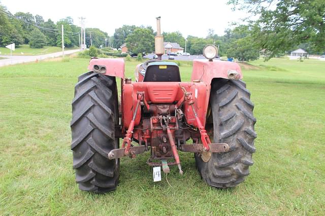 Image of International Harvester 574 equipment image 3