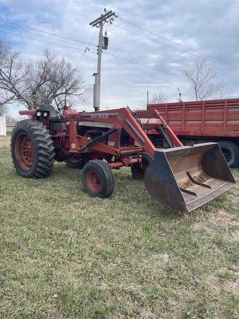Image of International Harvester 856 Primary image