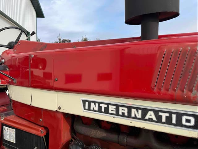 Image of International Harvester 966 equipment image 3