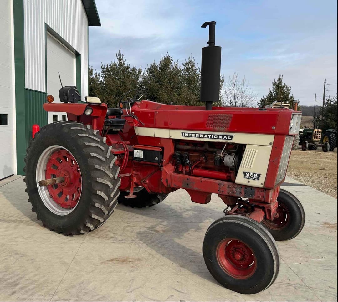 Image of International Harvester 966 Primary image