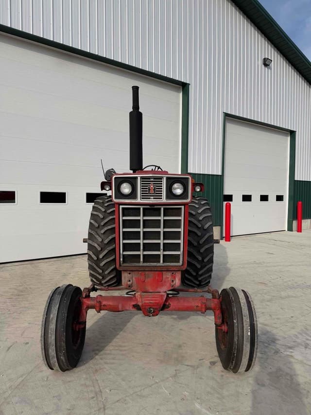 Image of International Harvester 966 equipment image 2