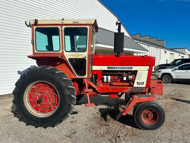 Image of International Harvester 966 equipment image 3