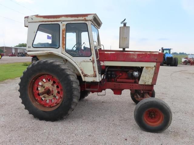 Image of International Harvester 966 equipment image 4