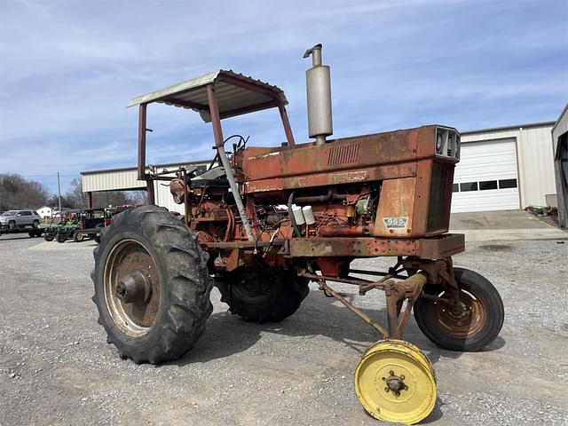 Image of International Harvester 966 equipment image 2