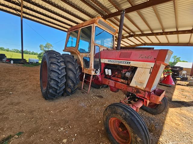 Image of International Harvester 1066 equipment image 4