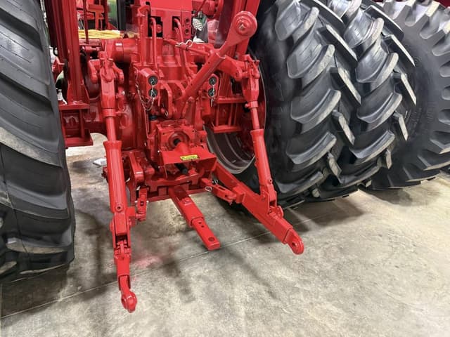 Image of International Harvester 1468 equipment image 3