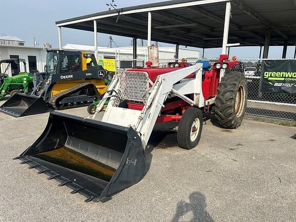 Image of International Harvester 656 equipment image 1