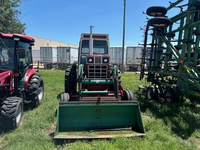 Image of International Harvester 766 equipment image 1