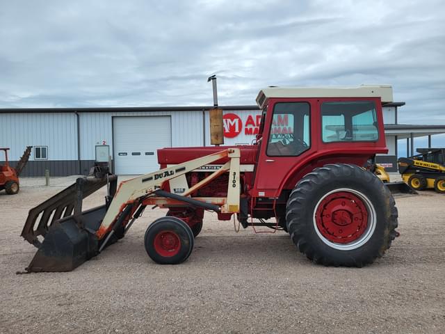 Image of International Harvester 966 equipment image 4