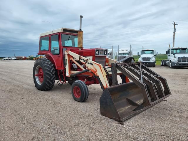 Image of International Harvester 966 equipment image 1