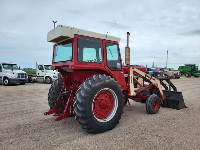 Image of International Harvester 966 equipment image 2