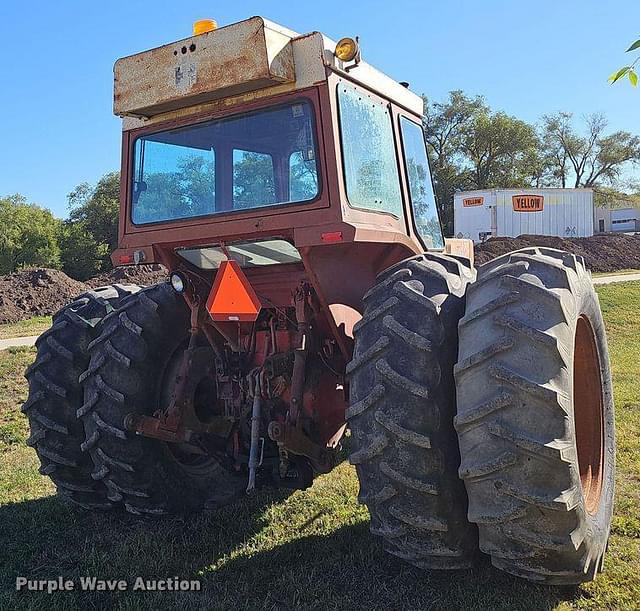 Image of International Harvester 1066 equipment image 4